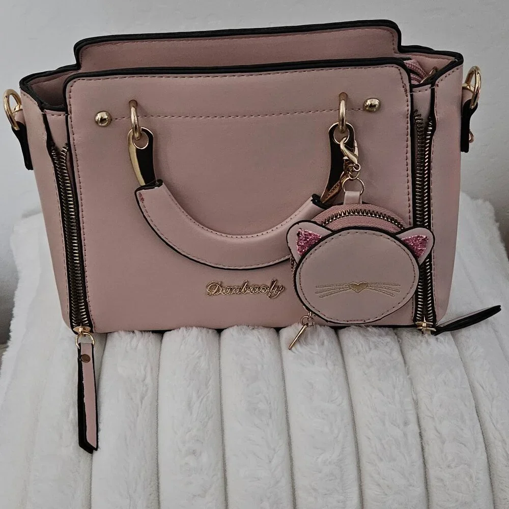 Danbaoly Pink handbag w/handles and crossbody strap NWOT